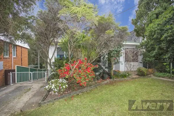 17 Mount Waring Road, Toronto NSW 2283