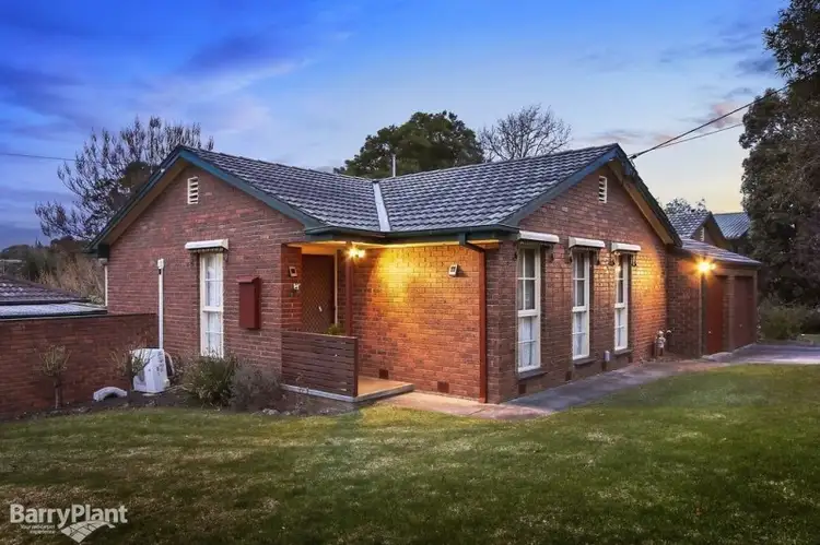 2/77 Lancaster Road, Mooroolbark VIC 3138