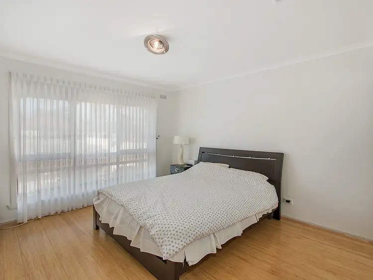 Sixth view of Homely house listing, 19 Balnarring Way, Kings Park VIC 3021