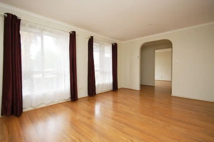 Sixth view of Homely unit listing, 2/97 Malmsbury Drive, Meadow Heights VIC 3048
