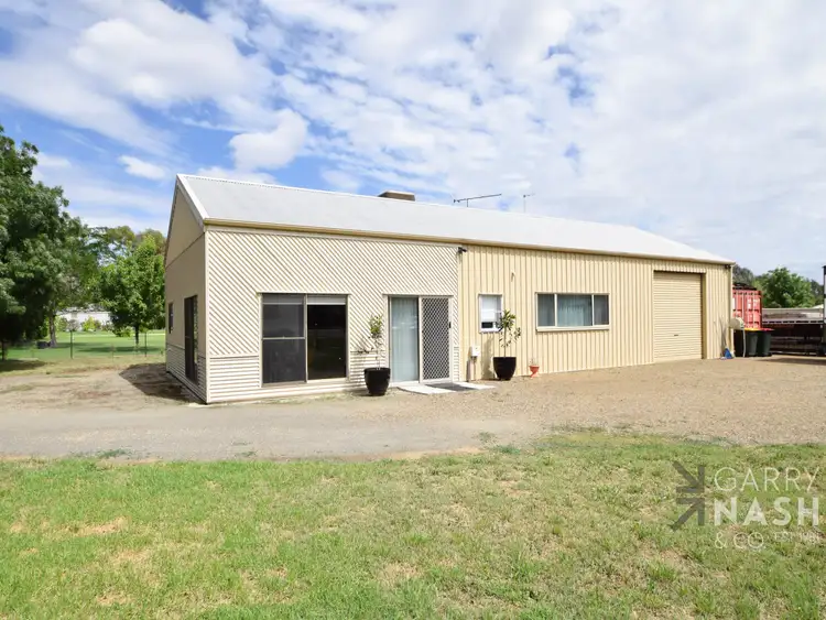 Second view of Homely house listing, 7 Ely Street, Oxley VIC 3678