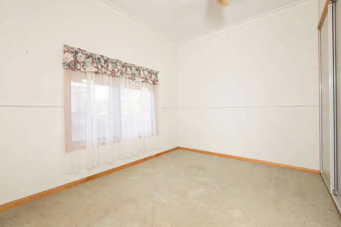Sixth view of Homely house listing, 73 Jacaranda Street, Red Cliffs VIC 3496
