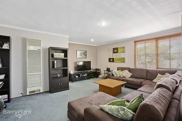Fifth view of Homely house listing, 6 Sturrock Court, Berwick VIC 3806