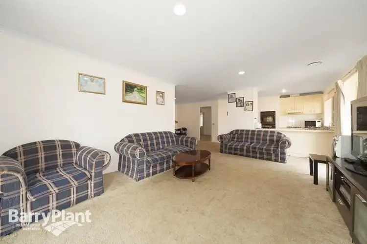 Third view of Homely house listing, 5 Hillview Rise, Hampton Park VIC 3976