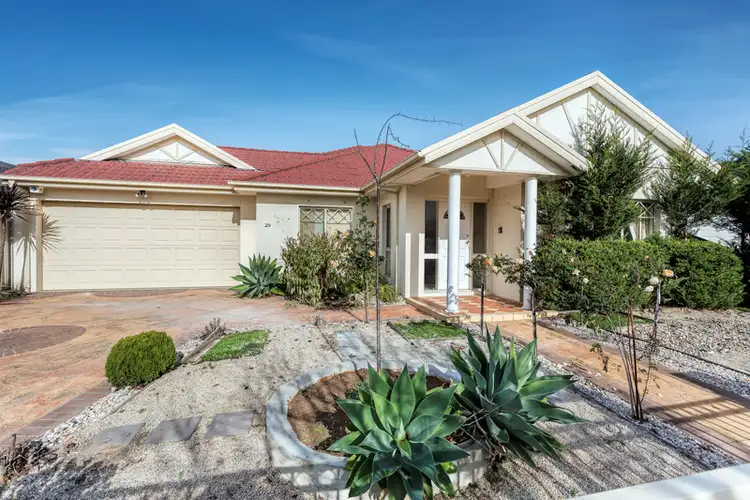 29 Shearwater Court, Taylors Hill VIC 3037