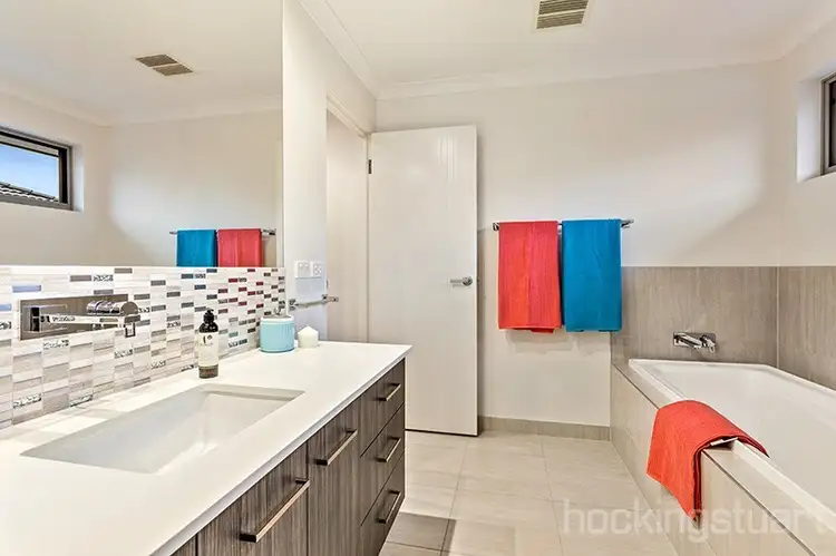 Fifth view of Homely house listing, 3 Leary Avenue, Bentleigh East VIC 3165