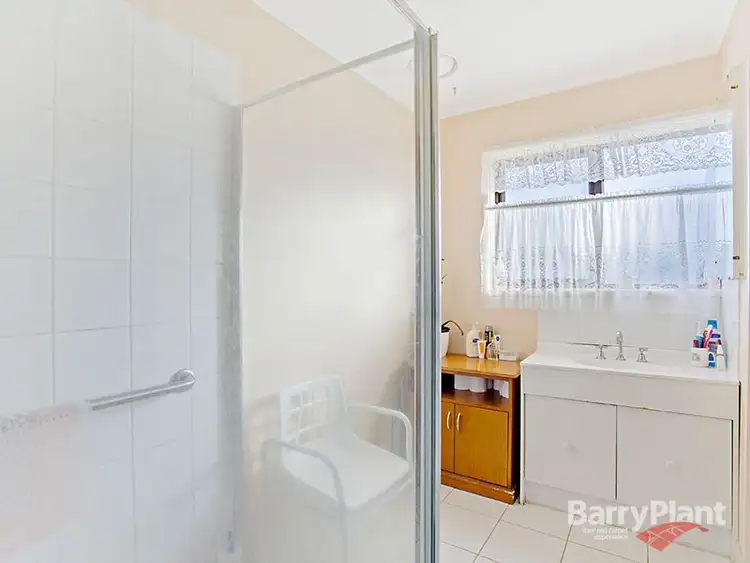 Sixth view of Homely house listing, 31 Parrakeet Road, Werribee VIC 3030