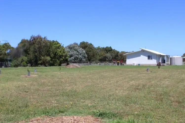 Seventh view of Homely house listing, 4 CUMBERLAND COURT, Tarwin Lower VIC 3956