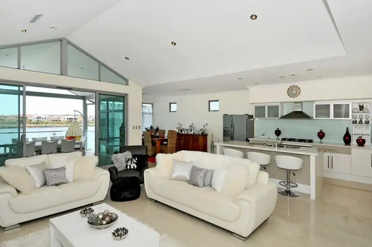 Sixth view of Homely house listing, 32 Surf View, Dawesville WA 6211