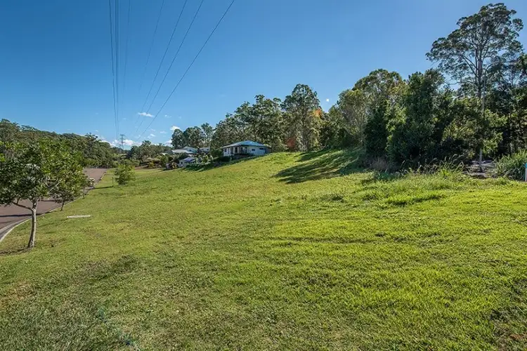 2 Tuckers Creek Dve, Nambour QLD 4560