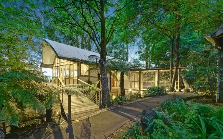 Fourth view of Homely house listing, 10 Broompark Crescent, Olinda VIC 3788