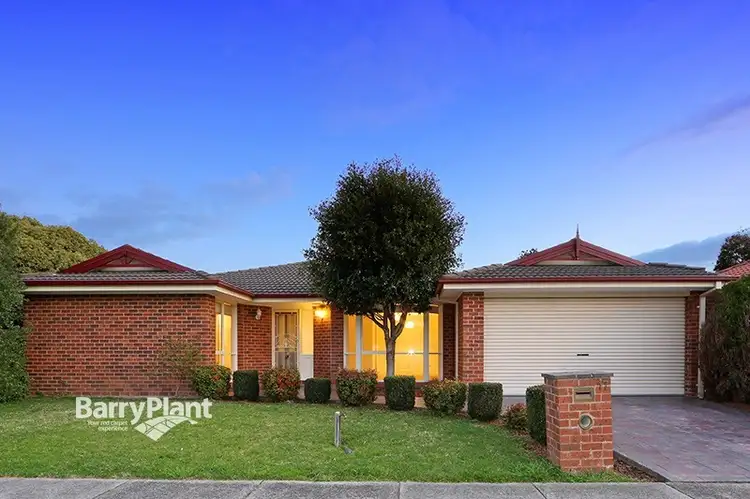 17 Waradgery Drive, Rowville VIC 3178
