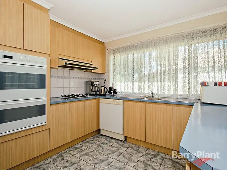 Seventh view of Homely house listing, 2 Cottrell Street, Werribee VIC 3030