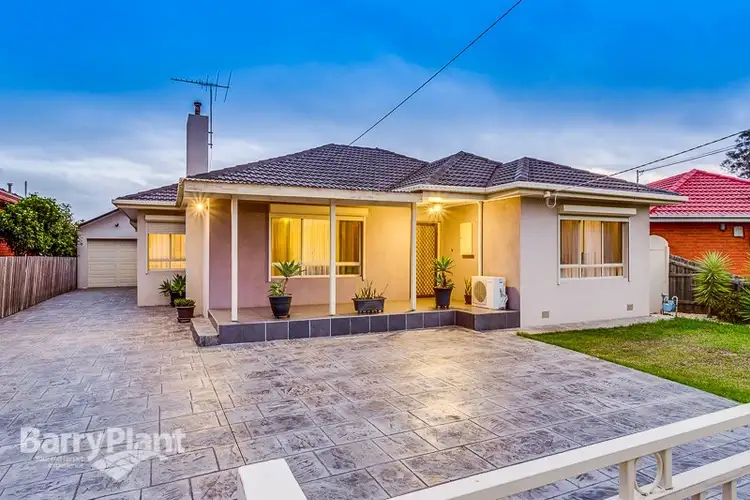 Second view of Homely house listing, 5 Harris Street, St Albans VIC 3021