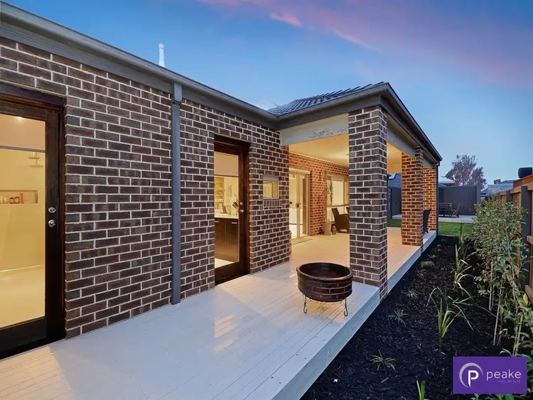 9 Hollyrood Drive, Berwick VIC 3806