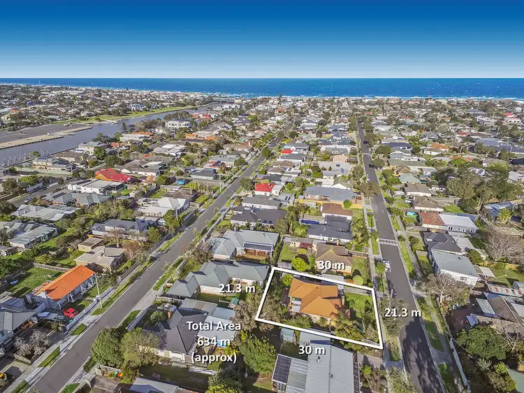 44 Ilma Grove, Bonbeach VIC 3196