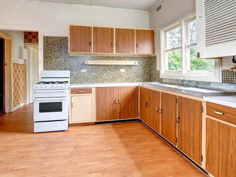 Second view of Homely house listing, 5 Spray Street, Frankston VIC 3199