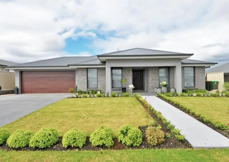 Main view of Homely house listing, 18 Coates Drive, Kelso NSW 2795