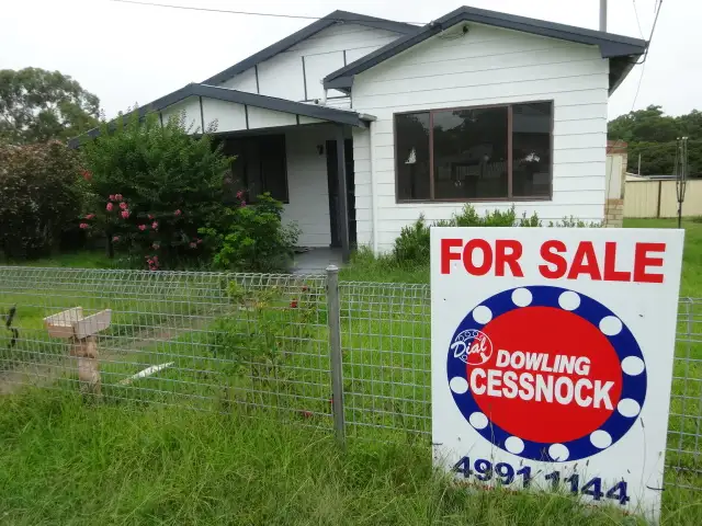 19 Long Street, Cessnock NSW 2325