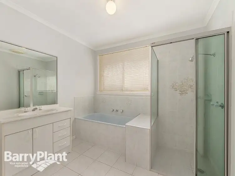 Fifth view of Homely unit listing, 1/18 Wilpena Court, St Albans VIC 3021