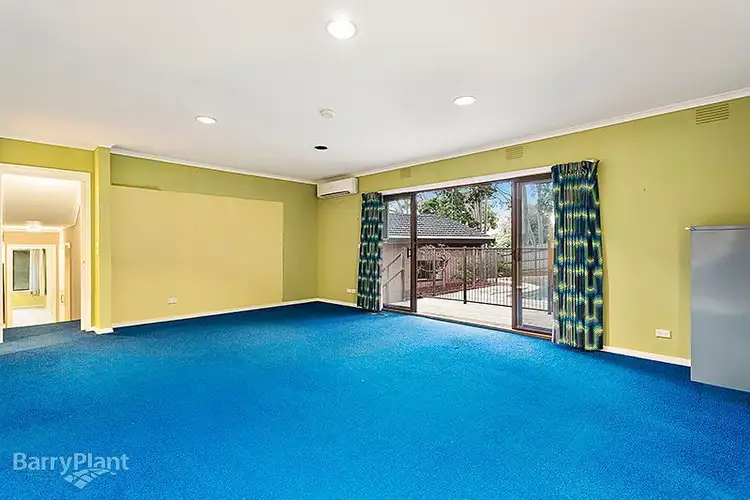 Fifth view of Homely house listing, 2 Yarrabee Court, Mount Waverley VIC 3149