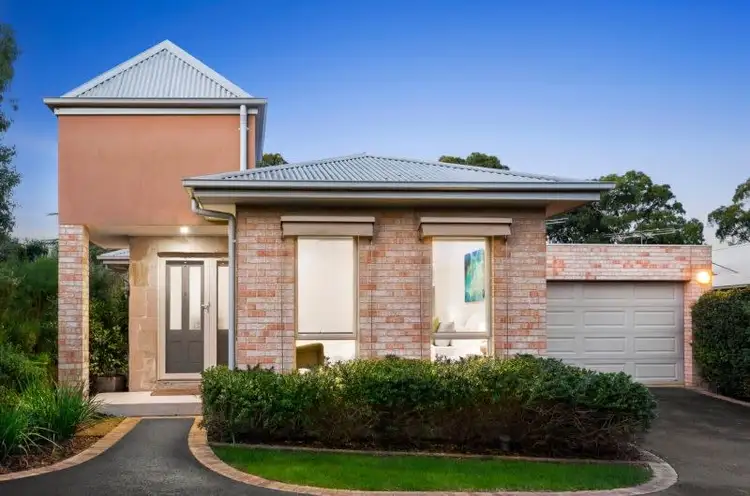 1/23 Woodland Grove, Montmorency VIC 3094