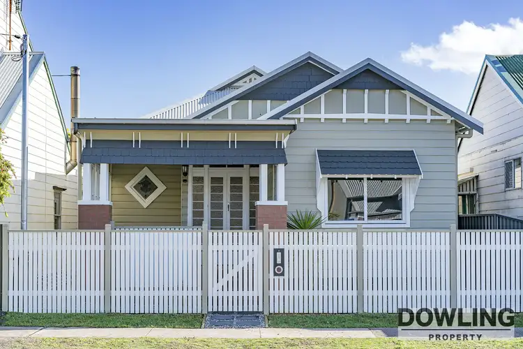 9 Queen Street, Stockton NSW 2295