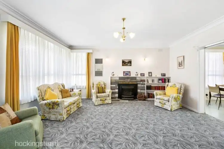 Second view of Homely house listing, 7 Samuel Court, Bentleigh East VIC 3165