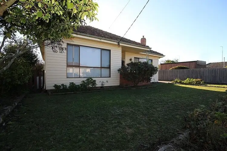Main view of Homely house listing, 2 Iris Avenue, Wendouree VIC 3355
