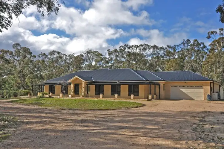 14 Borrow Pit Road, Bathurst NSW 2795