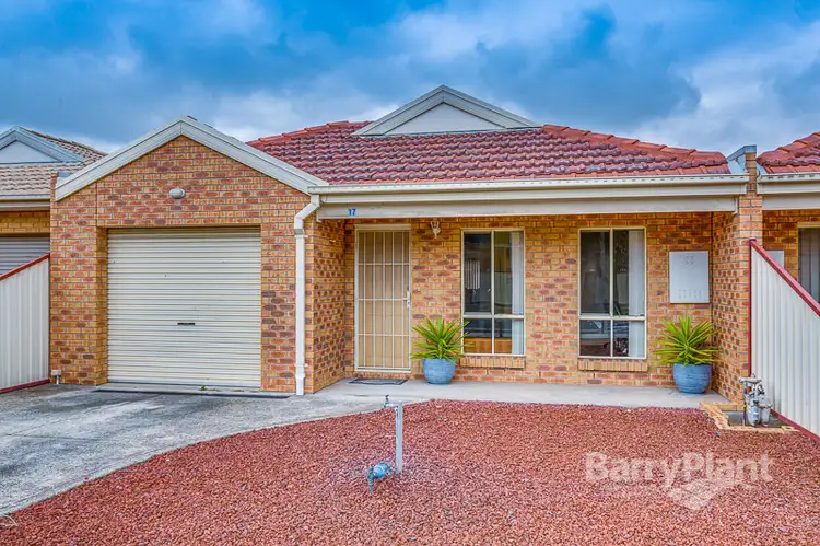 17 Hume Drive, Delahey VIC 3037