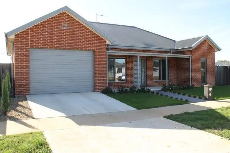 Main view of Homely house listing, 46 Pennsylvania Drive, Wangaratta VIC 3677