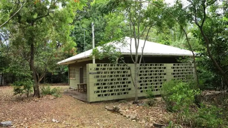 9 Endeavour Road, Arcadia, Magnetic Island QLD 4819