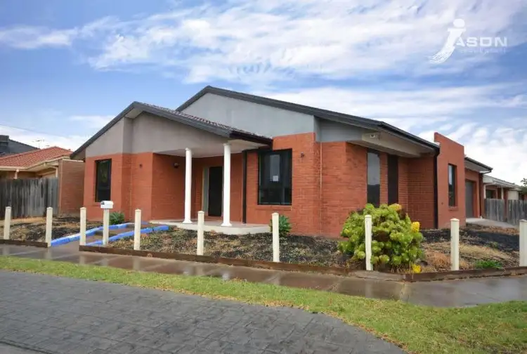 2 Opal Place, St Albans VIC 3021