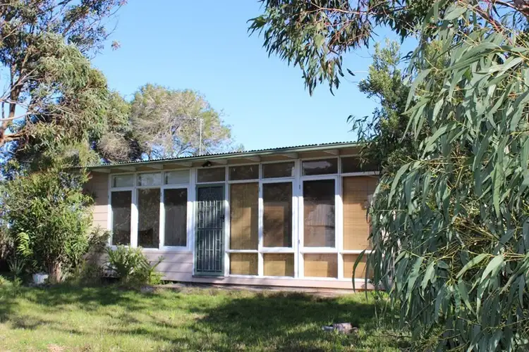 26-28 MERKANI AVENUE, Venus Bay VIC 3956