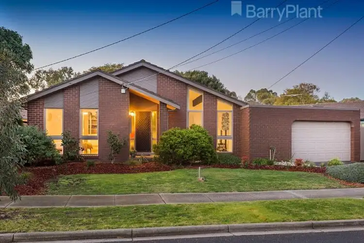 30 Lady Nelson Crescent, Altona Meadows VIC 3028