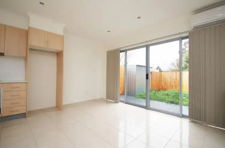 Fifth view of Homely unit listing, 4/27 Gosford Crescent, Broadmeadows VIC 3047