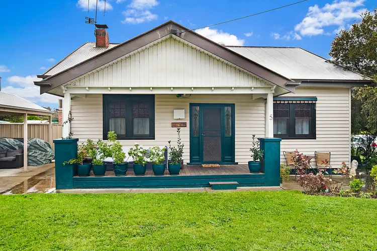 Main view of Homely house listing, 5 Station Street, Kangaroo Flat VIC 3555