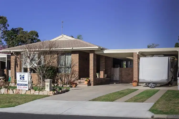 7 Newton Close, Paynesville VIC 3880