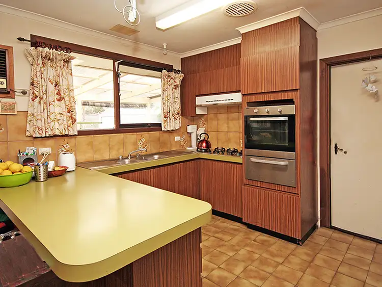 Seventh view of Homely house listing, 35 Endeavour Drive, Cranbourne North VIC 3977