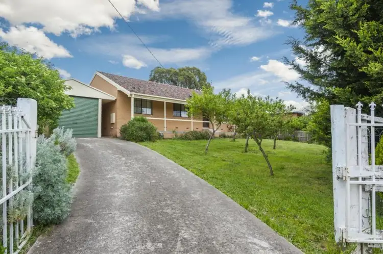 4 Menzies Close, Kyneton VIC 3444