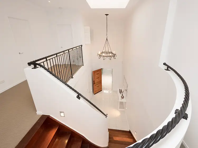 131A Alexandra Rd, Clayfield QLD 4011