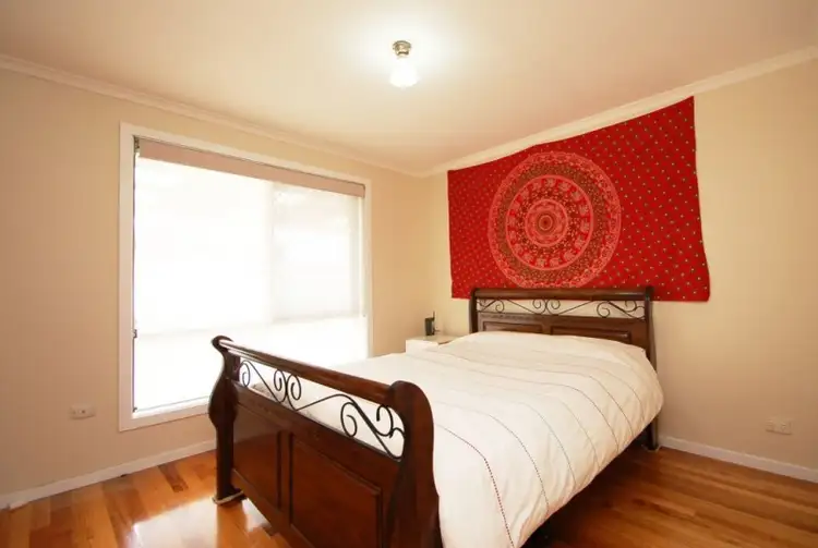 Sixth view of Homely house listing, 8 Nourell Court, Meadow Heights VIC 3048
