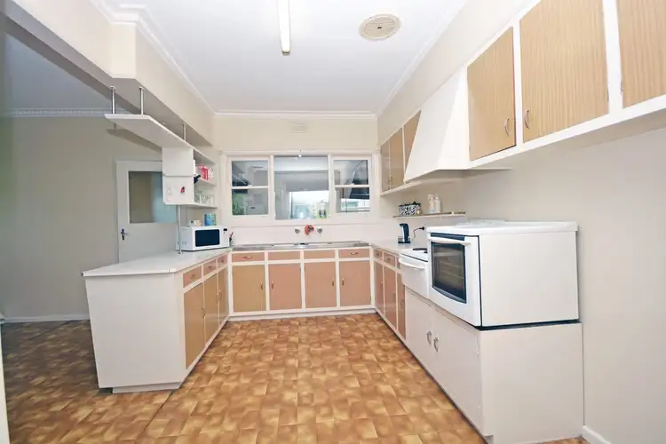 Third view of Homely house listing, 1 Wando Court, Portland VIC 3305