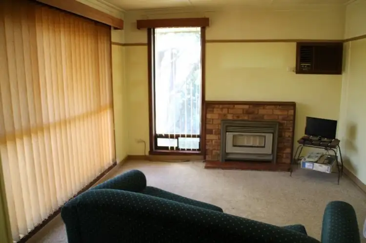 Second view of Homely house listing, 8 Irving Street, Wangaratta VIC 3677