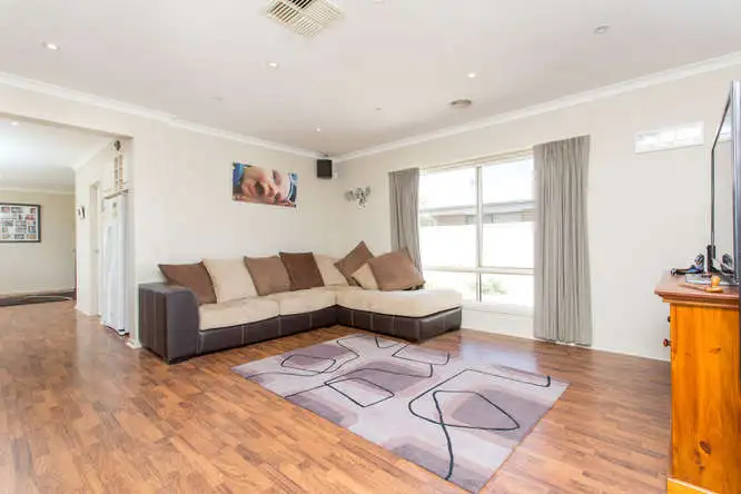 Fourth view of Homely house listing, 586 Ontario Avenue, Mildura VIC 3500