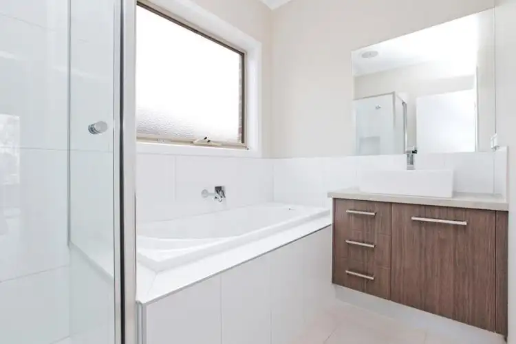 Seventh view of Homely house listing, 1/37 Greenleaf Circuit, Tarneit VIC 3029