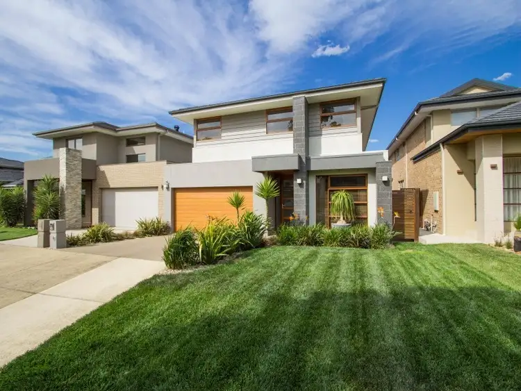 14 Whitewater Court, Sandhurst VIC 3977