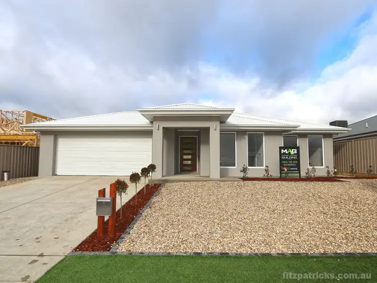 6 Chipp Place, Lloyd NSW 2650
