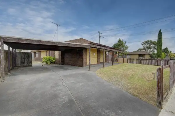 2 Conrad Court, Whittington VIC 3219